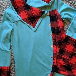 Dressfo long sleeved plaid shirt
